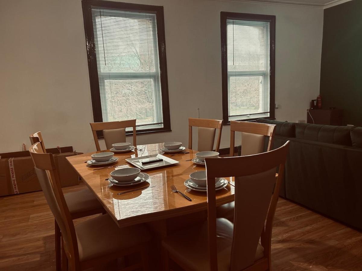 Cozy Large Sized 4 Bedroom Flat Liverpool Luaran gambar